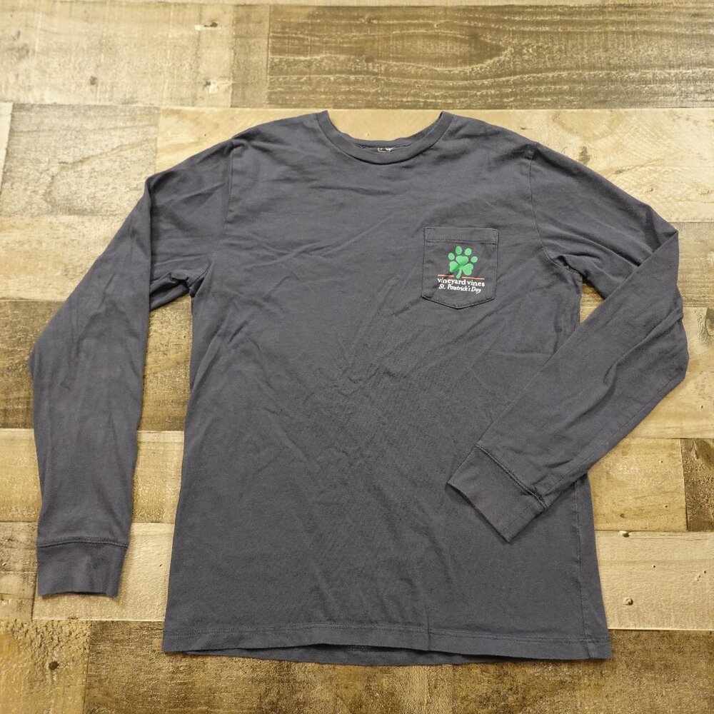 Vineyard Vines St. Pawtrick’s Day Long Sleeve Pocket Tee Boys‎ Size M